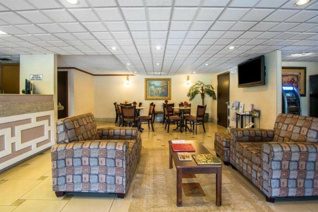 Red Roof Inn Jacksonville - Cruise Port Екстер'єр фото
