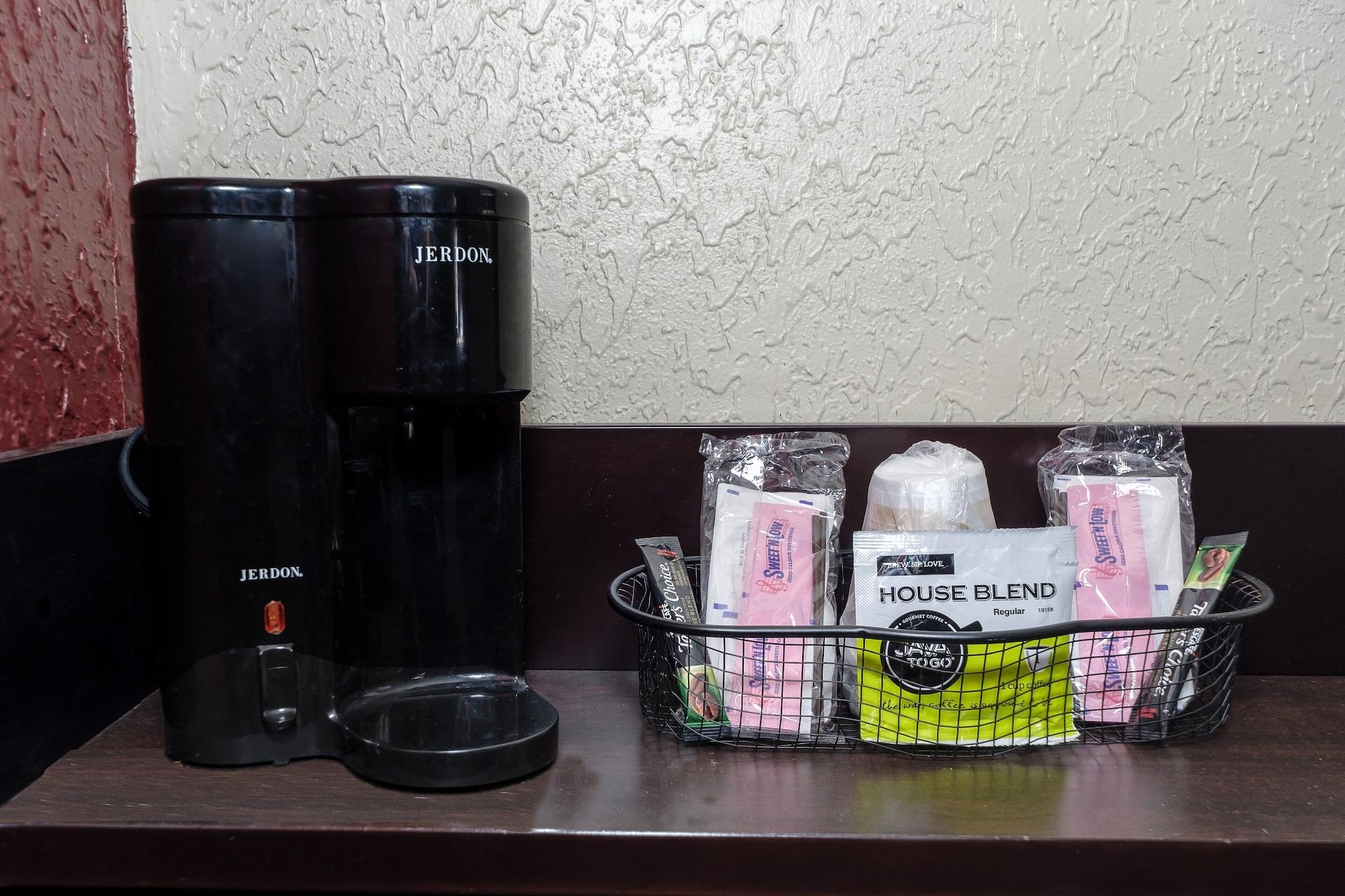Red Roof Inn Jacksonville - Cruise Port Екстер'єр фото