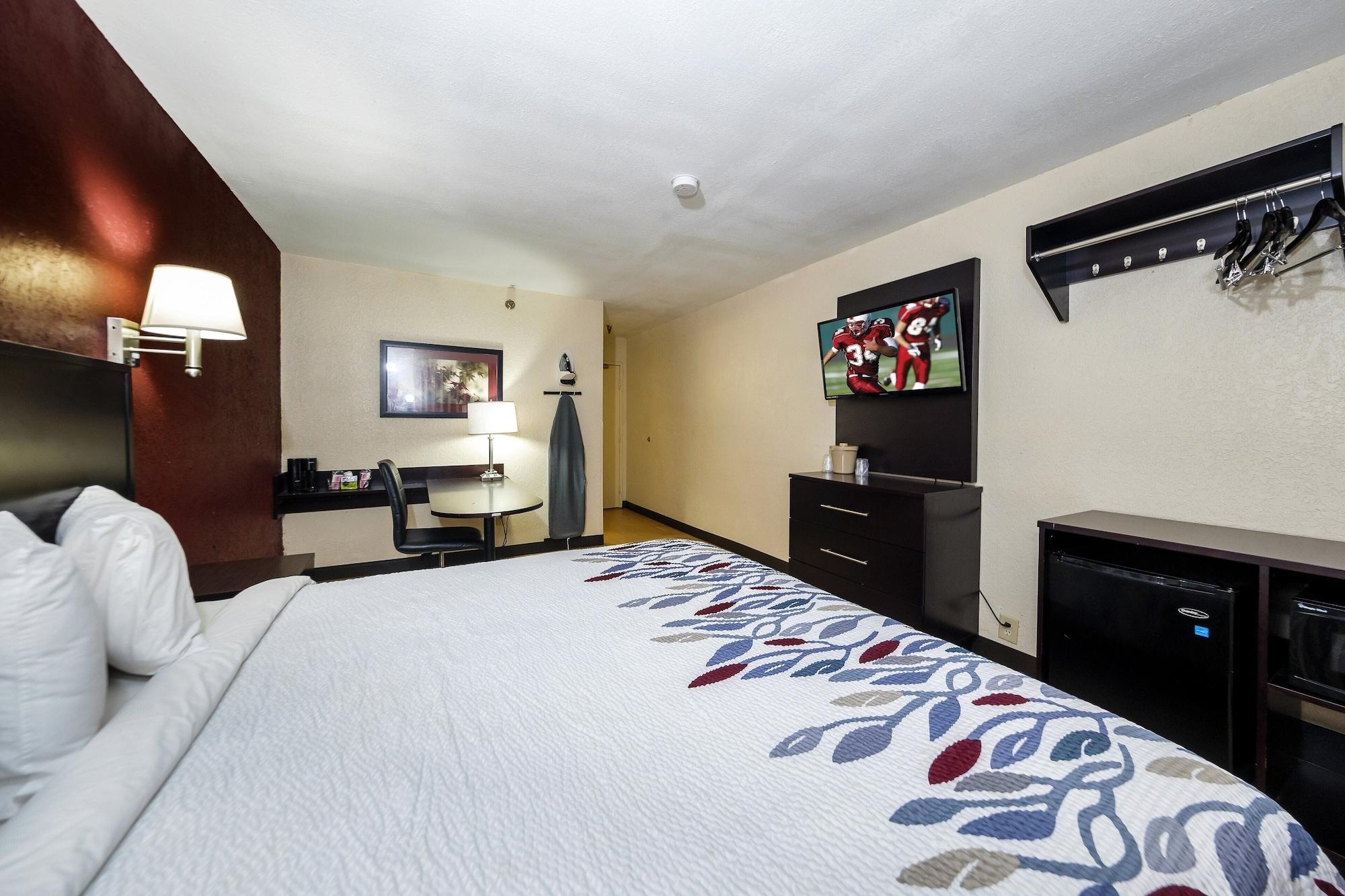 Red Roof Inn Jacksonville - Cruise Port Екстер'єр фото