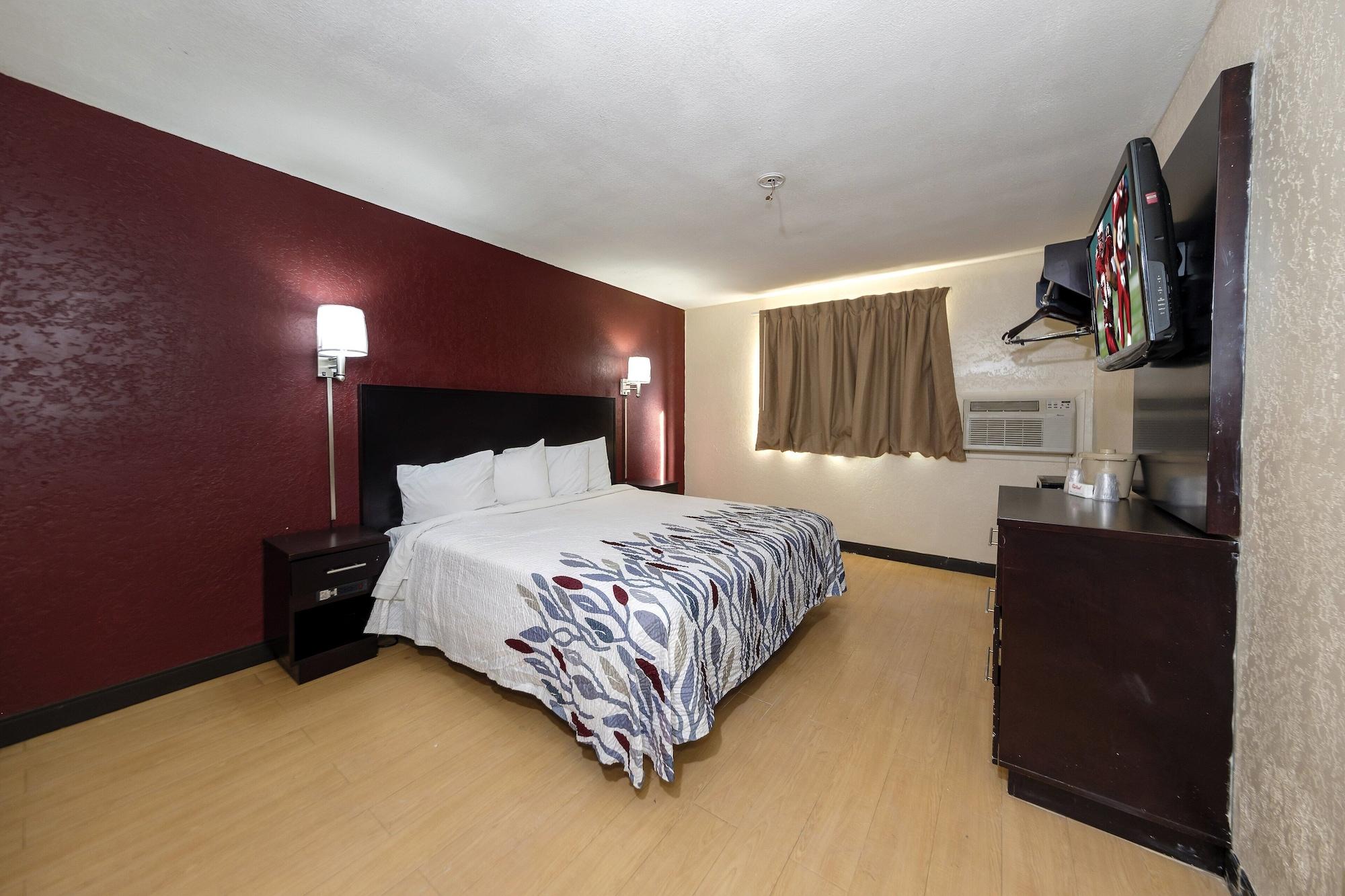 Red Roof Inn Jacksonville - Cruise Port Екстер'єр фото