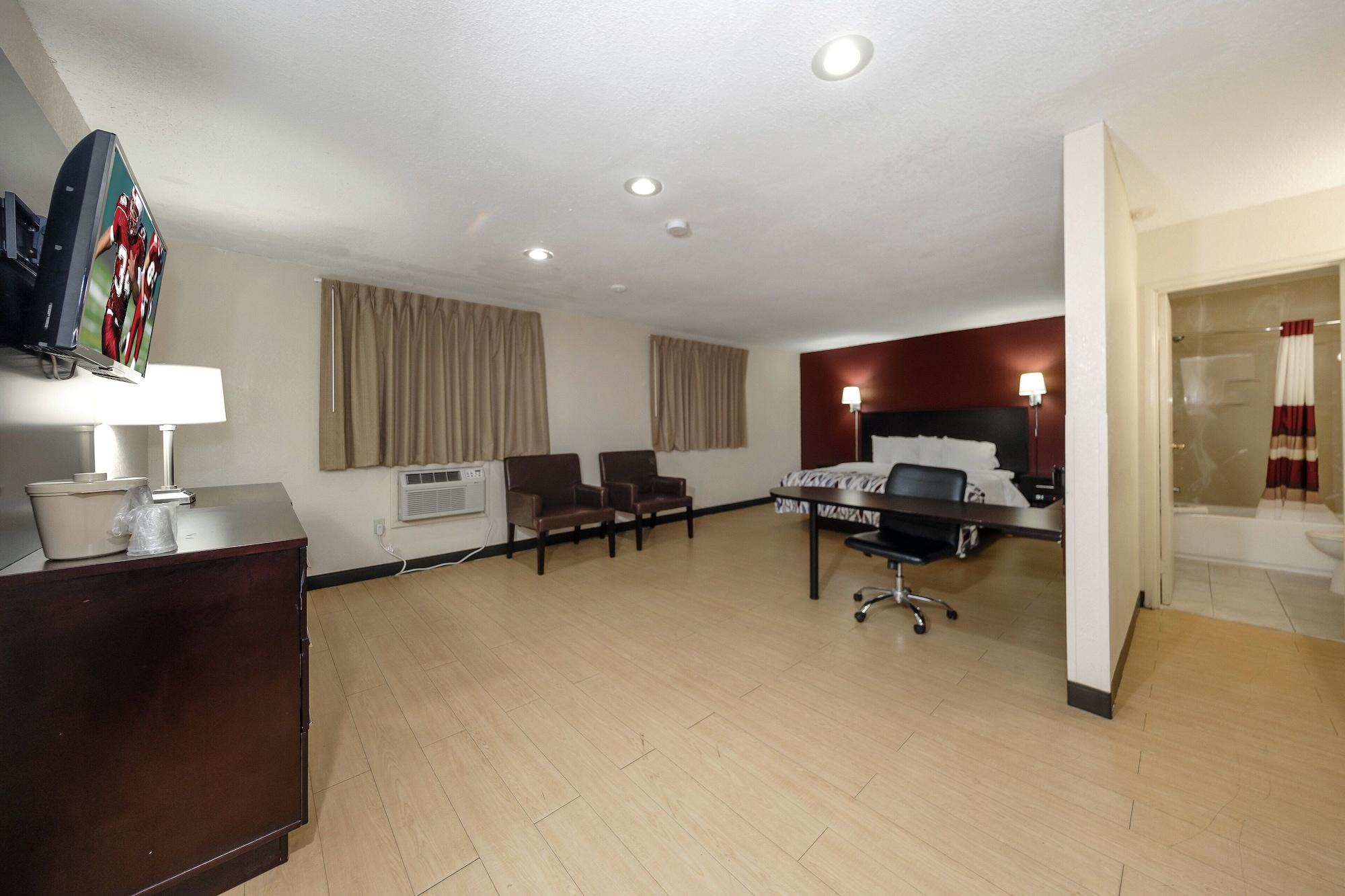 Red Roof Inn Jacksonville - Cruise Port Екстер'єр фото
