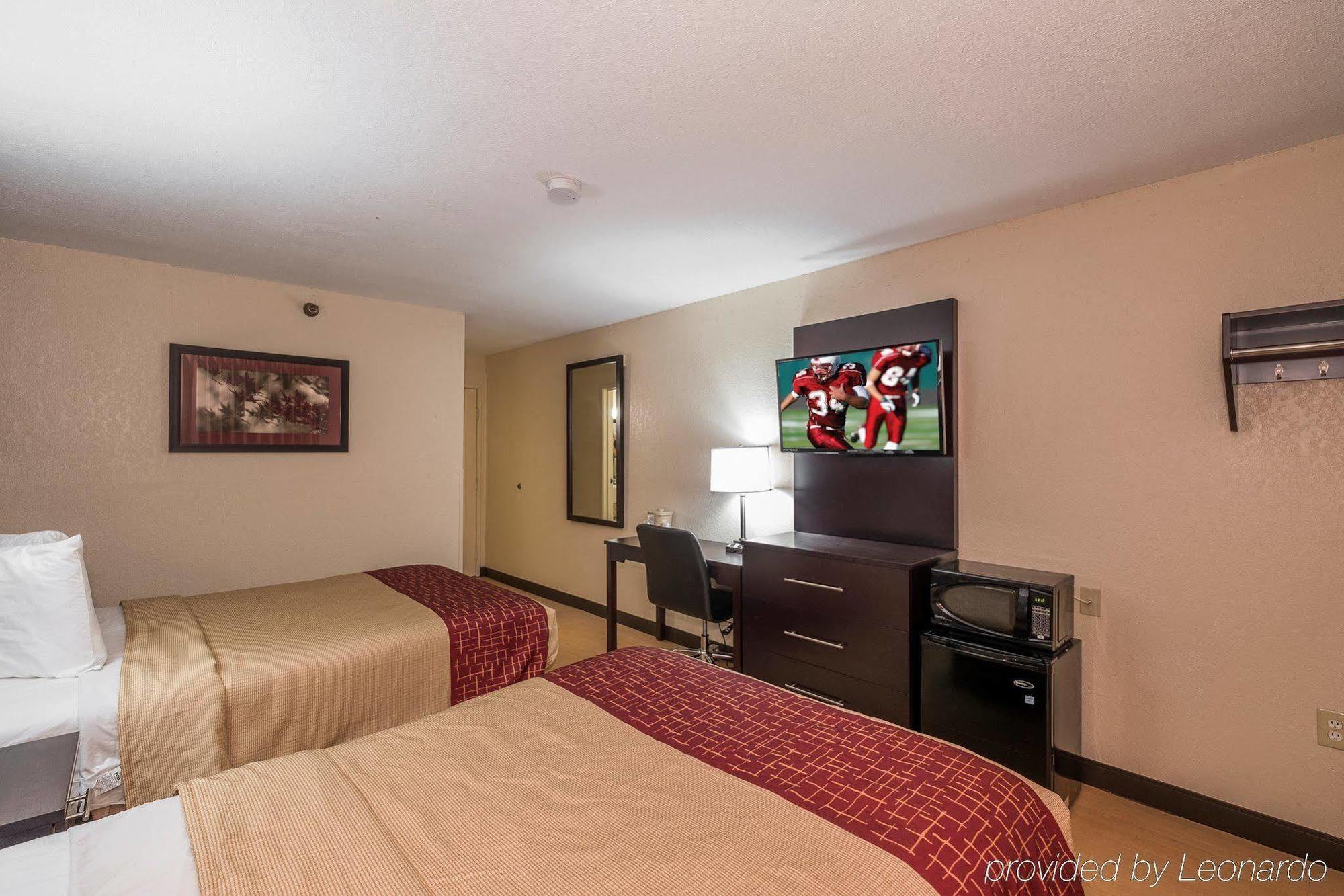 Red Roof Inn Jacksonville - Cruise Port Екстер'єр фото