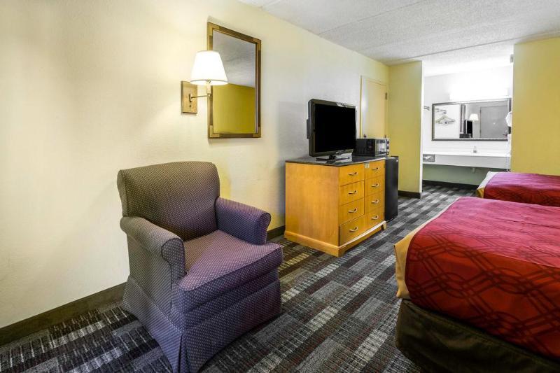 Red Roof Inn Jacksonville - Cruise Port Екстер'єр фото