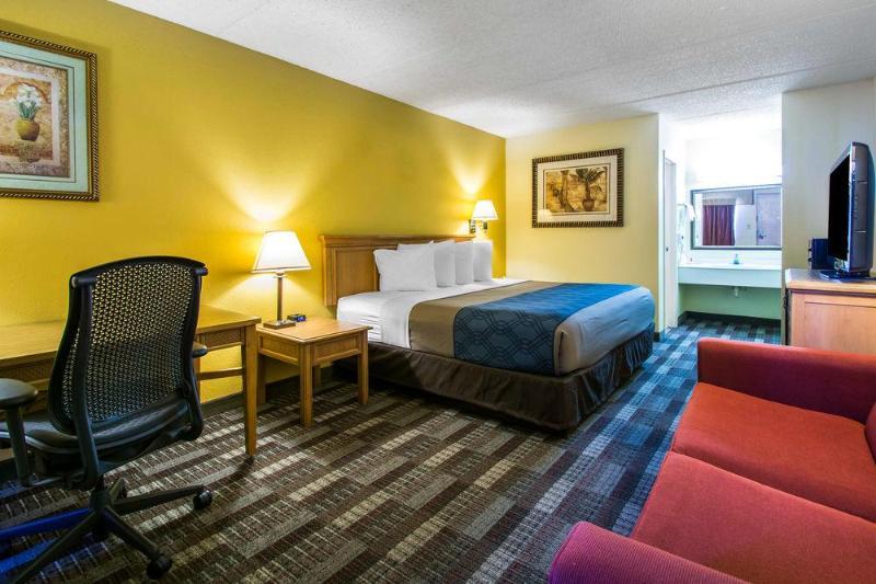 Red Roof Inn Jacksonville - Cruise Port Екстер'єр фото