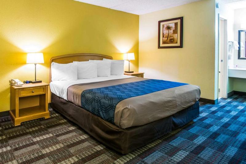 Red Roof Inn Jacksonville - Cruise Port Екстер'єр фото