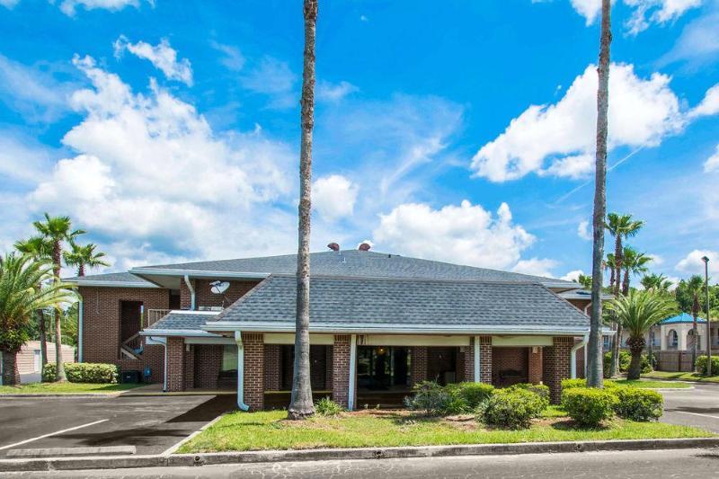 Red Roof Inn Jacksonville - Cruise Port Екстер'єр фото
