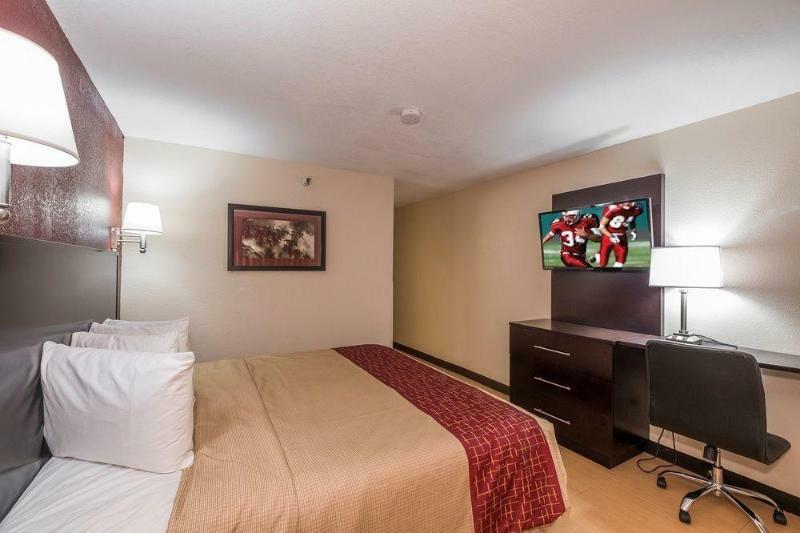 Red Roof Inn Jacksonville - Cruise Port Екстер'єр фото